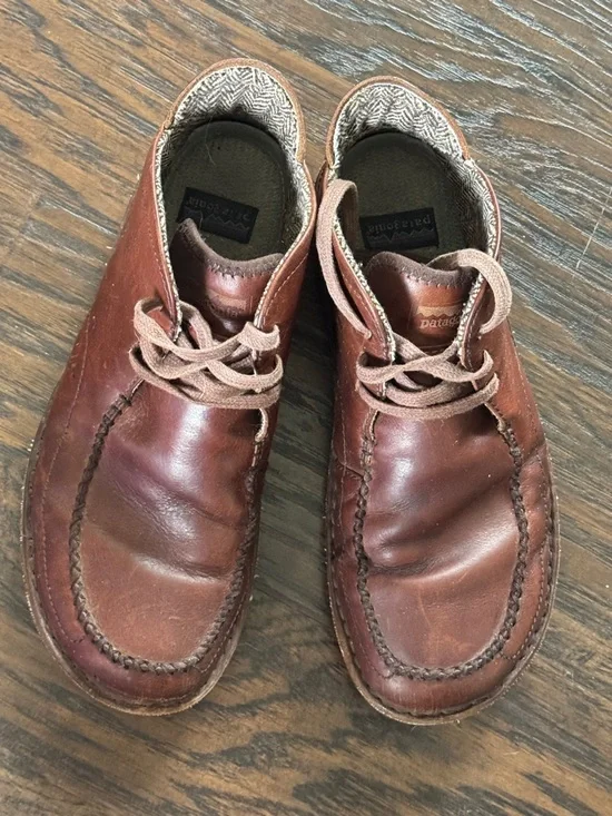 Patagonia Brown Leather Moc-Toe Chukka Boots - Picture 2 of 15